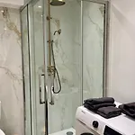 Appartement Symphonie T3, 2 terrasses, grand jardin&parking privé au calme * Gréoux-les-Bains
