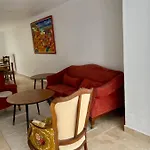 Apartment Symphonie T3, Terrasse, Jardin & Parking Prive