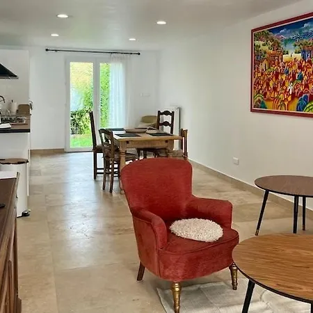 Apartment Symphonie Meuble Greoux-les-Bains