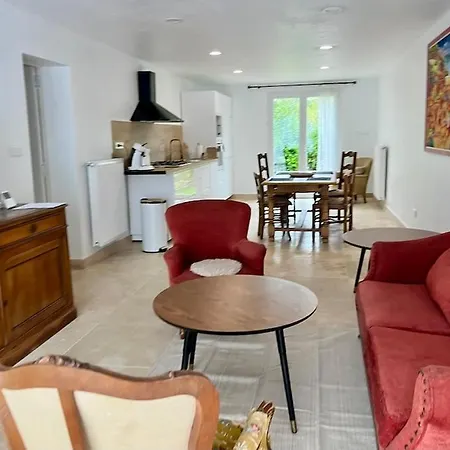 Symphonie T3, 2 Terrasses, Grand Jardin & Parking Prive Au Calme Apartment Greoux-les-Bains